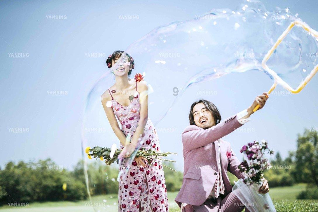 夏日时尚的爱丽